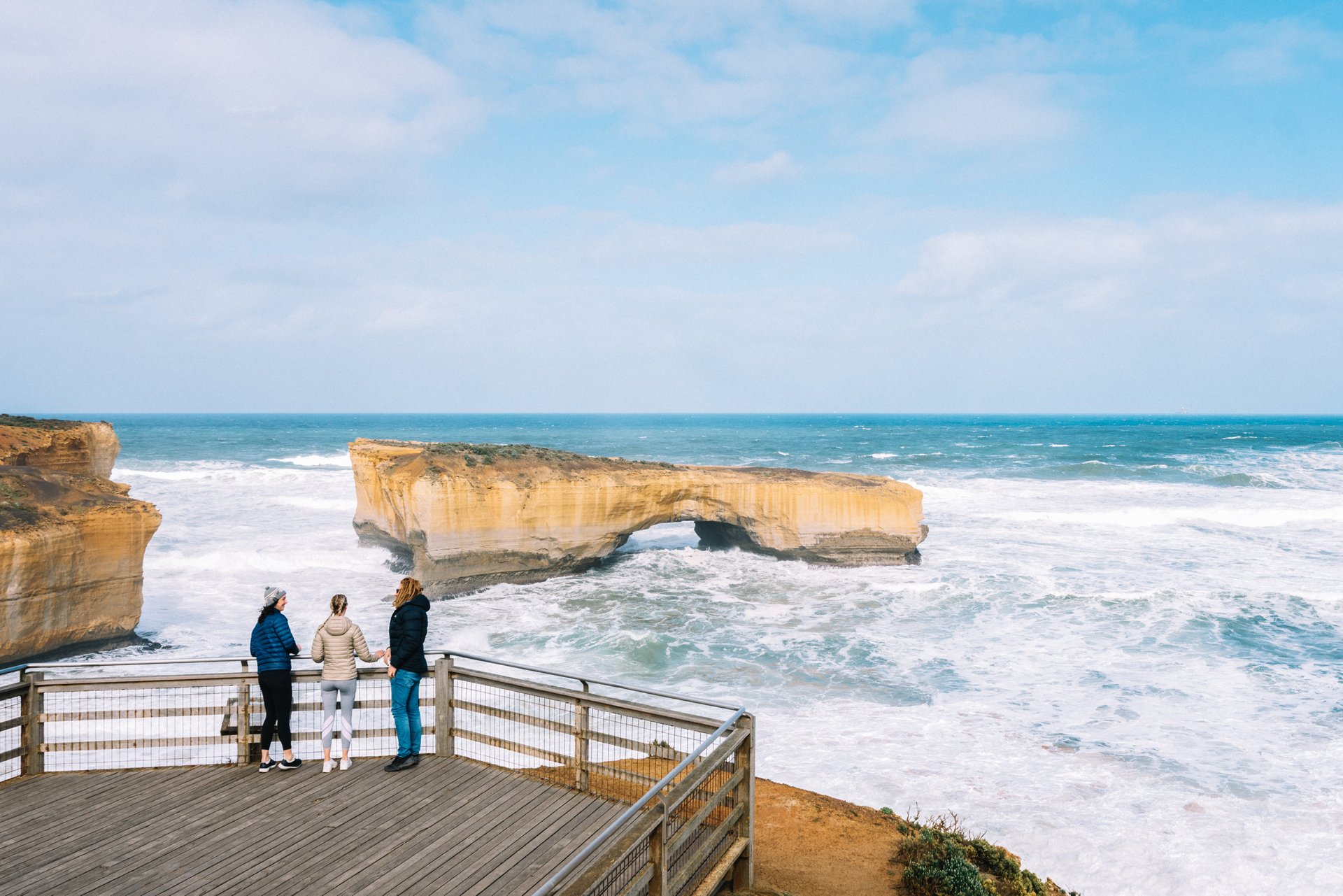 Visit The London Bridge on The Great Ocean Road Visit Great Ocean Road